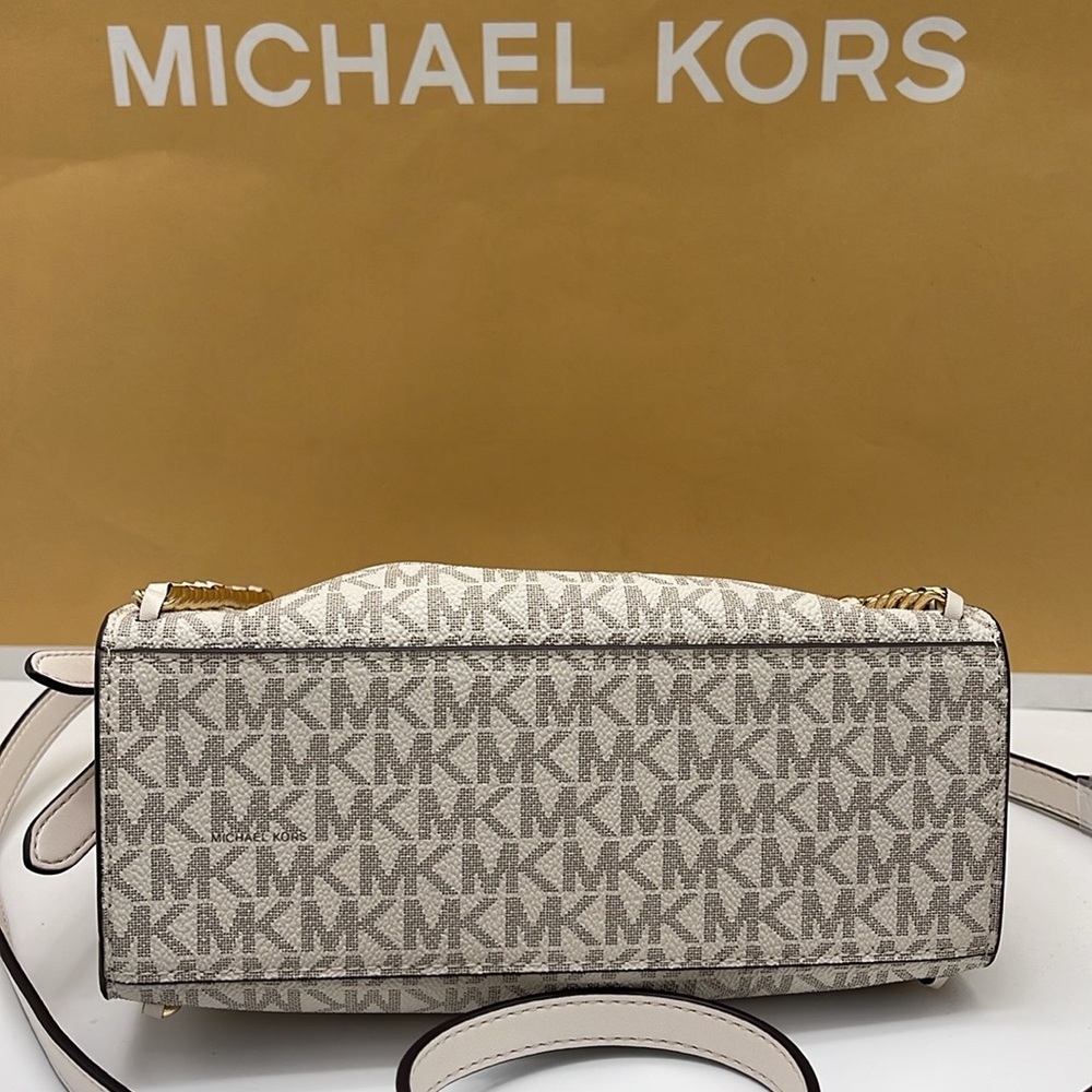 Michael Kors MINA Sm MINI Belted Chain Shoulder Crossbody Bag
Light Cream Multi - Picture 7 of 16